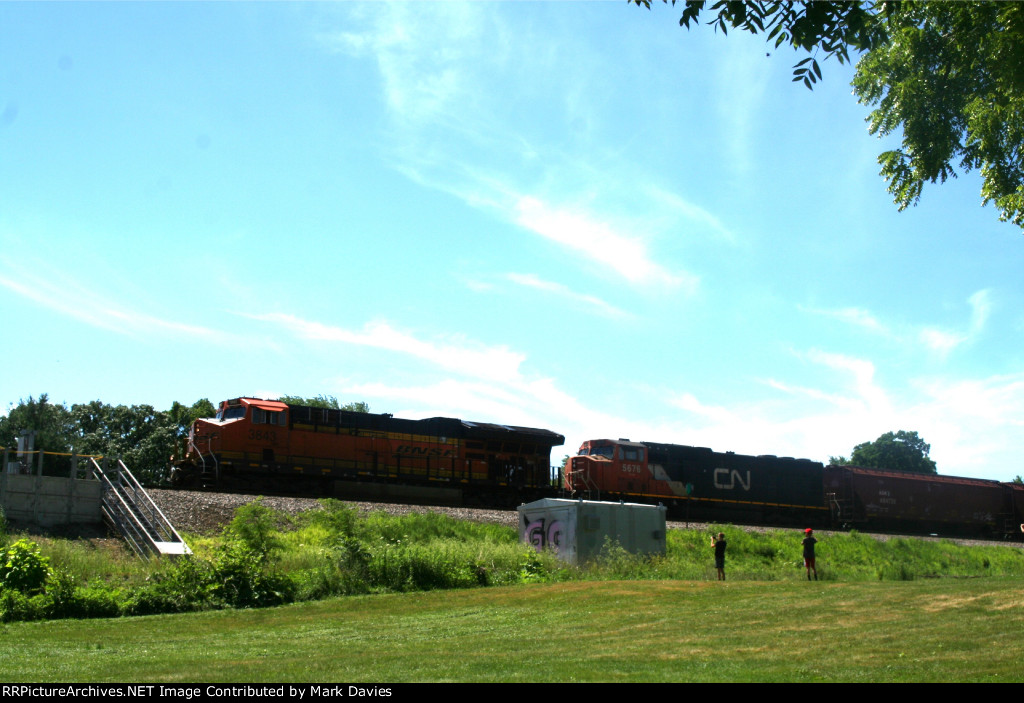 BNSF 3843